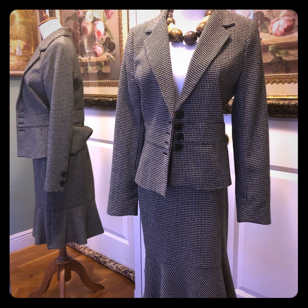 Women’s Suit Jacket and Pencil Skirt